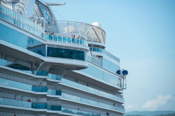 Explorer le monde grâce aux croisières: avantages et inconvénients